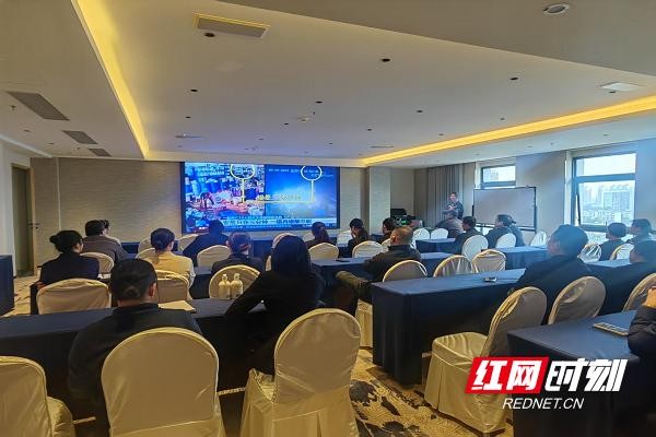 灭火器使用方法 灭火器使用年限 灭火器使用方法 灭火器使用年限